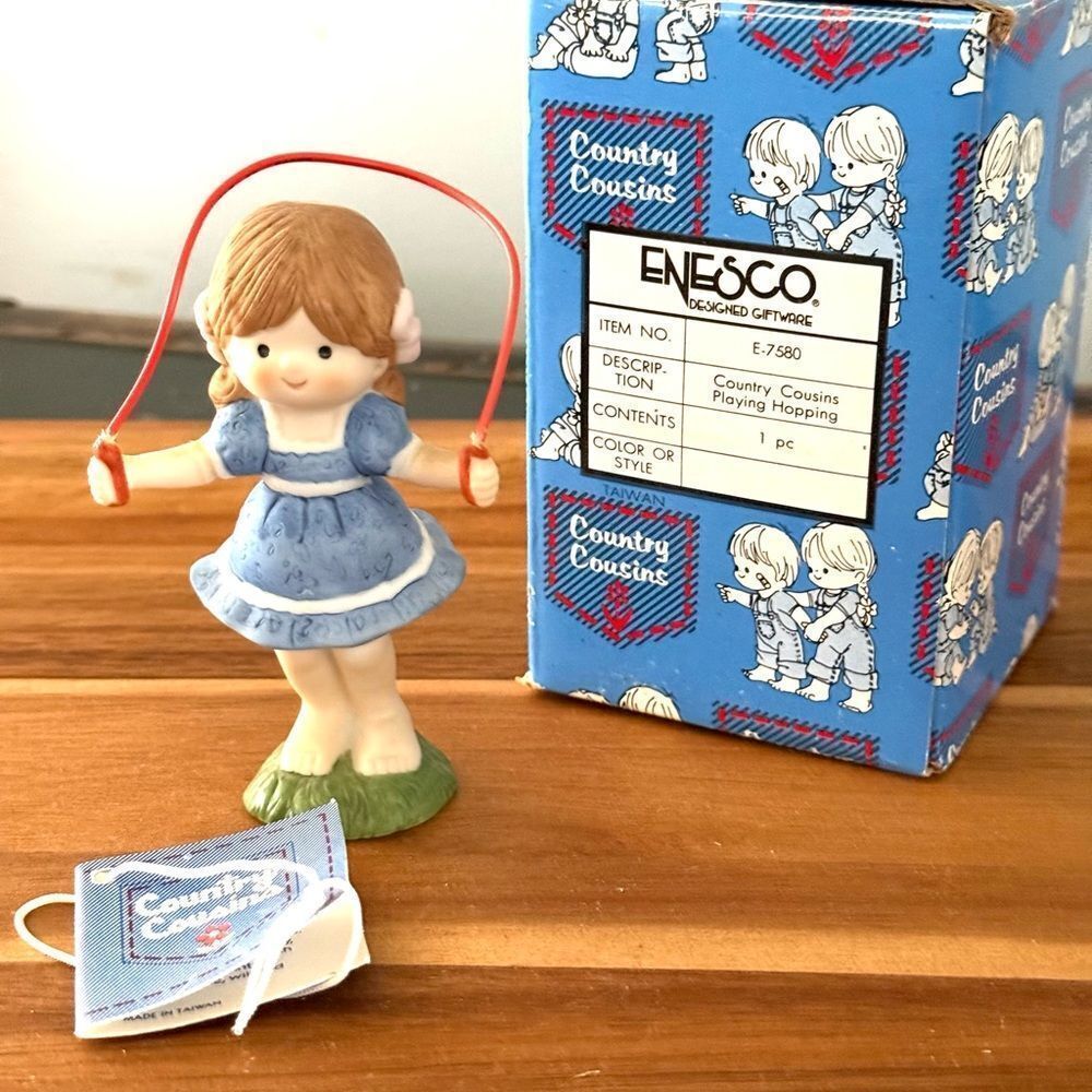 Country Cousins Enesco Sarah With Jump rope